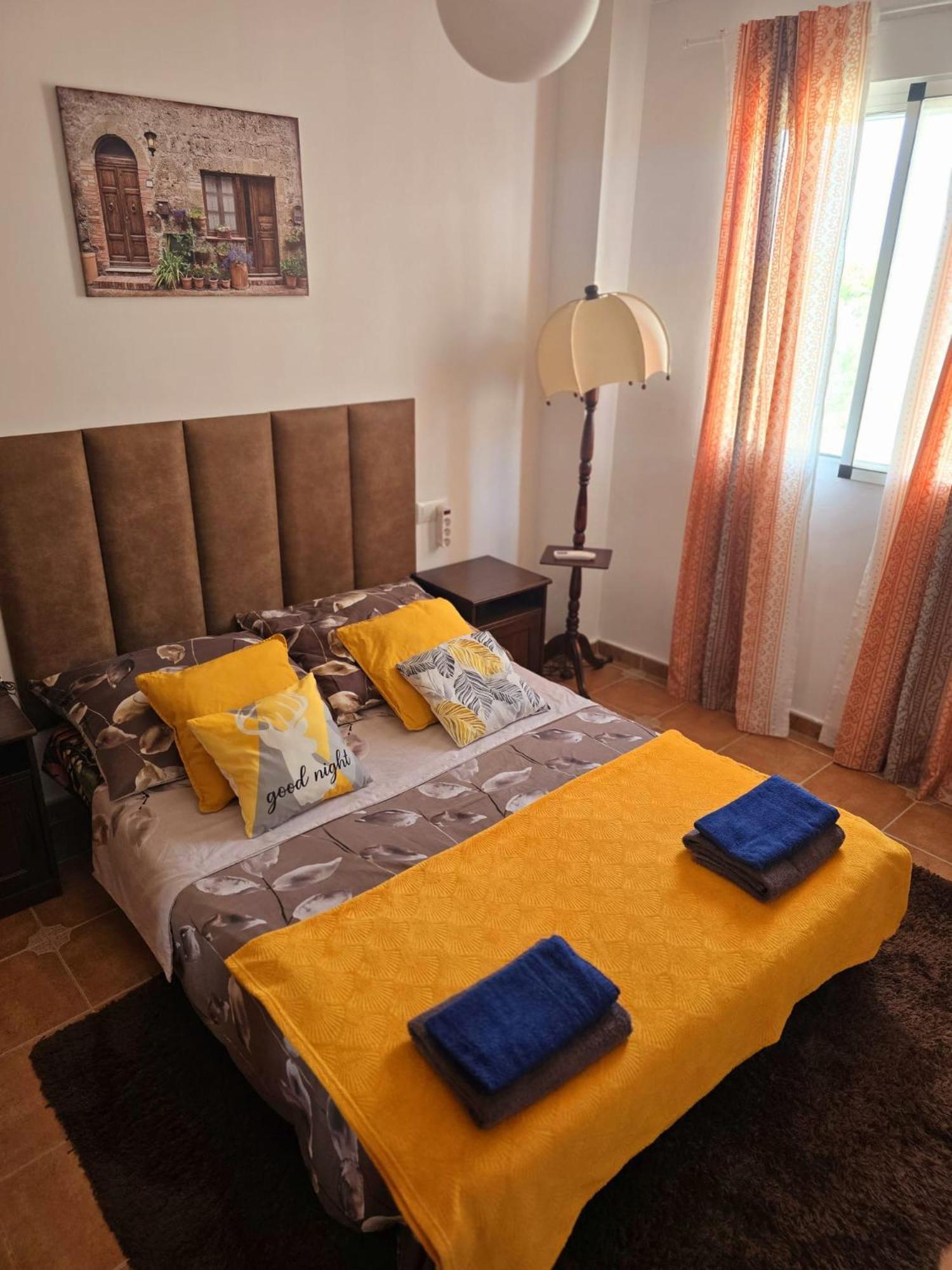 Holiday House - Casa De Monica Кулера Екстериор снимка