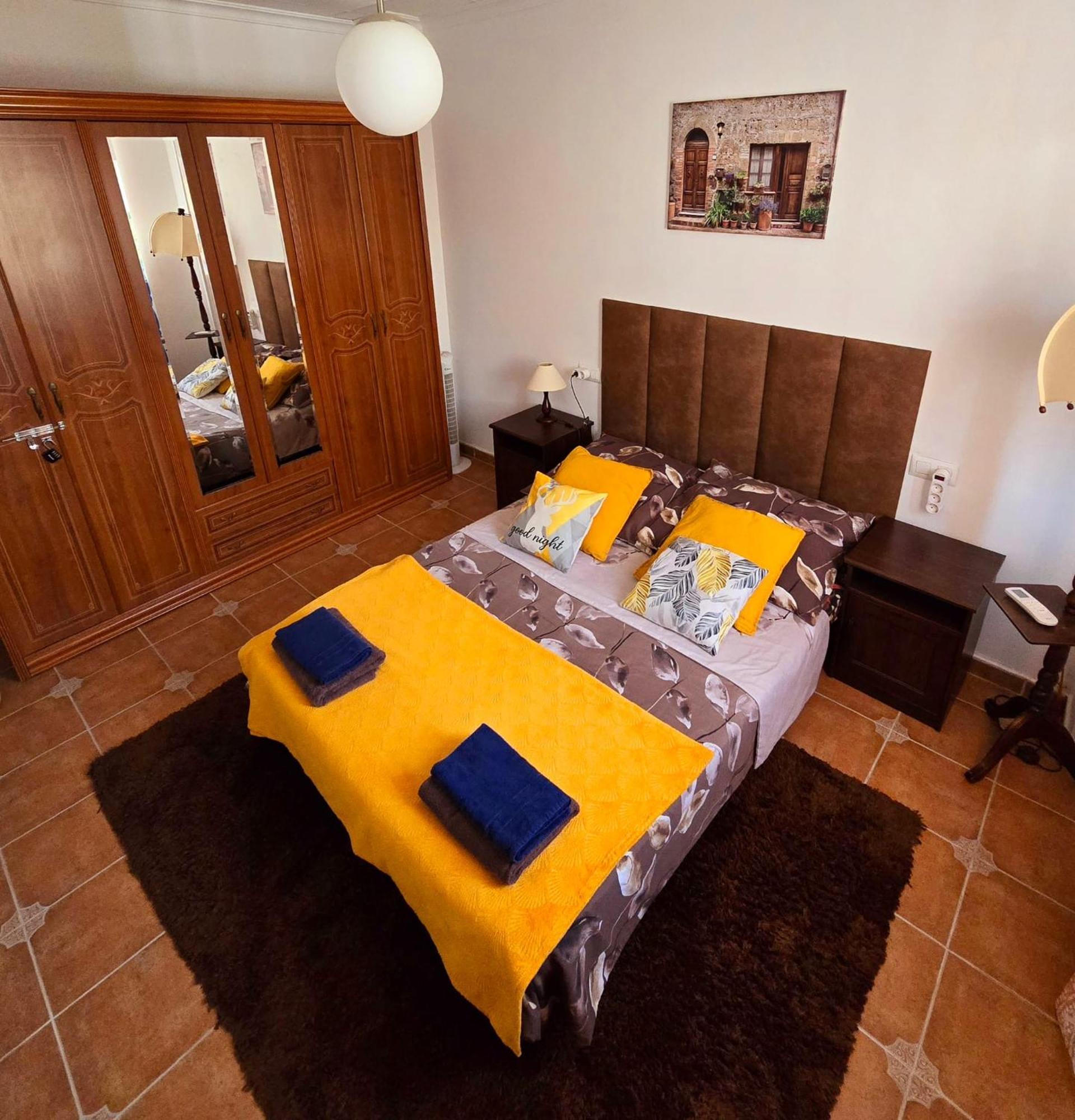 Holiday House - Casa De Monica Кулера Екстериор снимка